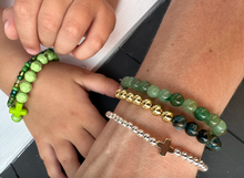Load image into Gallery viewer, Set of 5 Kindness Friendship Bracelet Bundle
